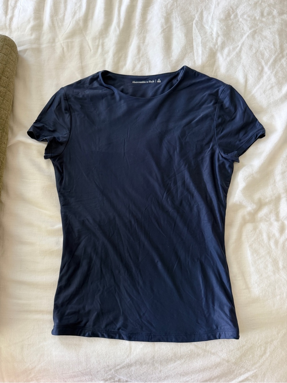 Abercrombie & Fitch Navy Seamless Tuckable Tee